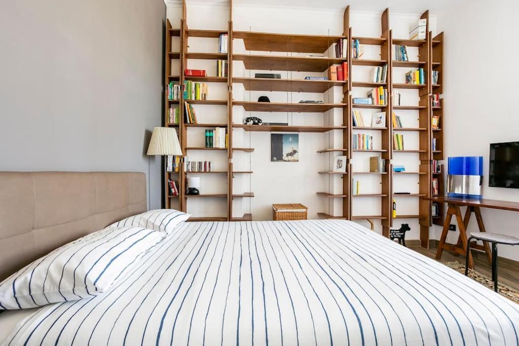 Interno 16 - Ponte Milvio *
